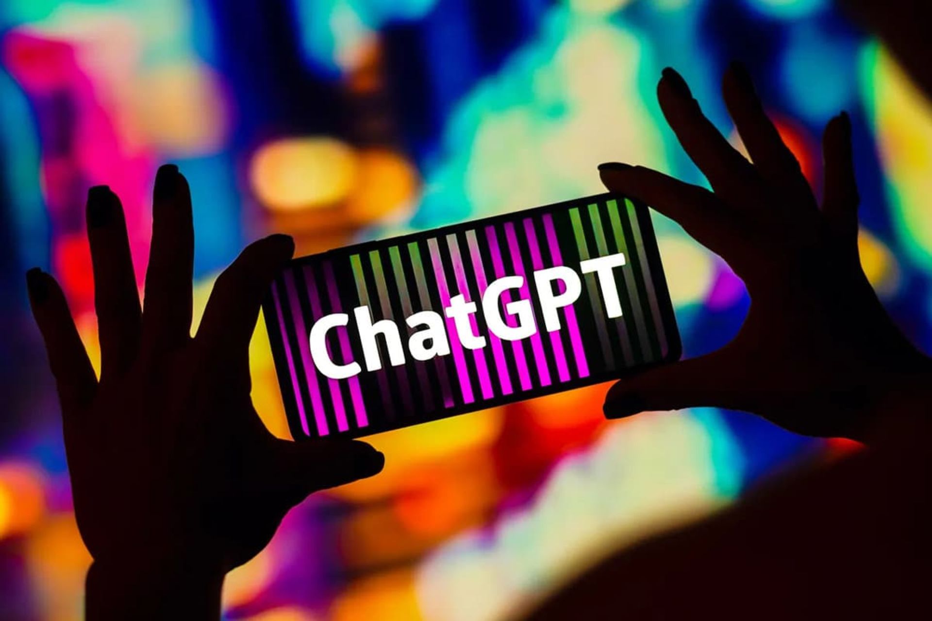 chatgpt-samsung-smartphone-63ecf5d03207d0f1d16cdce7-1 پیادهسازی احتمالی ChatGPT روی گوشیهای هوشمند سامسونگ